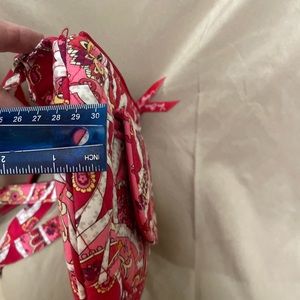 Vera Bradley Lizzy cross body. Rosy Posies pattern.